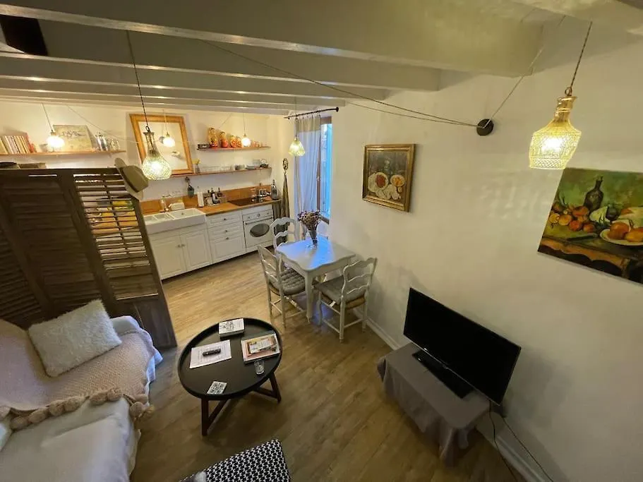 Appartement Duplex Atelier / Coeur De Lourmarin 0*,