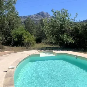 Maison A Aix En Provence Au Pied De La Sainte Victoire Beaurecueil